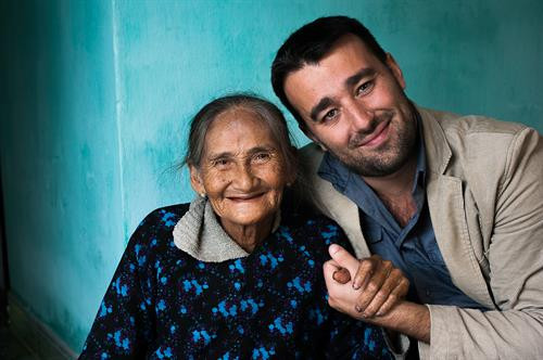 Re'hahn và những nụ cười của người Việt. Re'hahn và những nụ cười của người Việt.