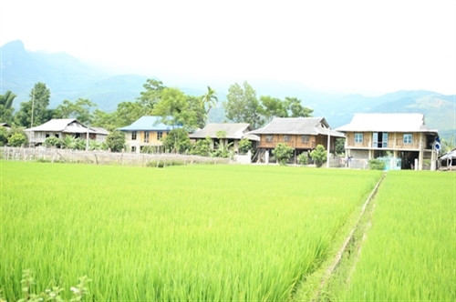 Bản làng của đồng bào ở xã Sơn A ngày một đổi mới.