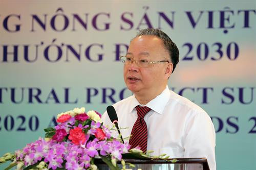 Ông Nguyễn Văn Sửu - Phó Chủ tịch Thường trực Ủy ban Nhân dân thành phố Hà Nội cho rằng, việc phát triển các Trung tâm cung ứng nông sản hiện đại là phù hợp nhằm kiểm soát, đảm bảo an toàn thực phẩm, đáp ứng yêu cầu về các sản phẩm có chất lượng cao hơn.