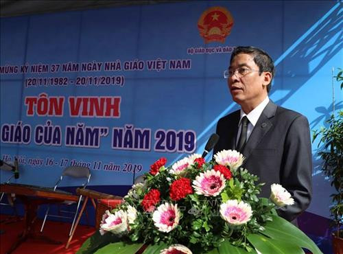 Chủ tịch Công đoàn Giáo dục Việt Nam Vũ Minh Đức phát biểu tại buổi lễ. Ảnh: Thanh Tùng-TTXVN