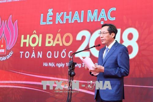 Chủ tịch Hội Nhà báo Việt Nam Thuận Hữu phát biểu. Ảnh: Minh Quyết – TTXVN Chủ tịch Hội Nhà báo Việt Nam Thuận Hữu phát biểu. Ảnh: Minh Quyết – TTXVN