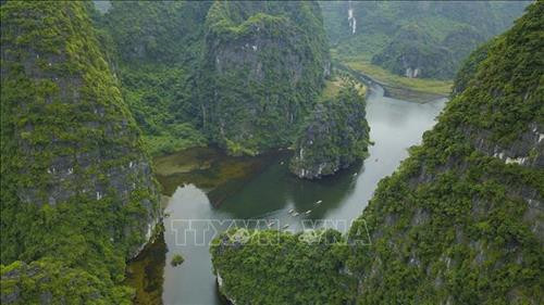 Quần thể danh thắng Tràng An (Ninh Bình). Ảnh: Minh Đức - TTXVN Quần thể danh thắng Tràng An (Ninh Bình). Ảnh: Minh Đức - TTXVN