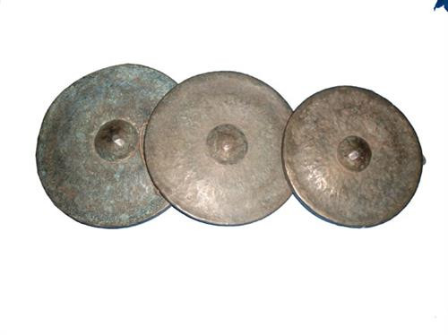 Bộ cồng 3 chiếc.