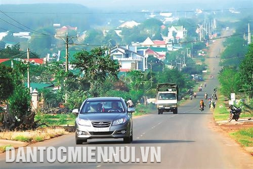 Huyện Đức Cơ xác định phát triển hạ tầng giao thông là điều kiện quan trọng để tạo động lực phát triển kinh tế - xã hội.