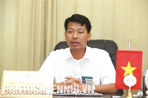 “Huyện đang xây dựng và phát triển nhiều sản phẩm du lịch mới như: đua xe địa hình, đua thuyền mạo hiểm trên sông Quây Sơn; tổ chức các hoạt động thi sáng tác ảnh nghệ thuật về Trùng Khánh; tổ chức trình diễn các làn điệu dân ca như: hát Then, Sli giang, phong slư, hà lều…” Ông Nguyễn Mạnh Hùng, Phó Chủ tịch huyện Trùng Khánh (Cao Bằng).