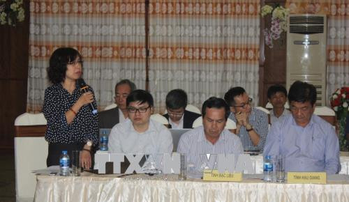 Các đại biểu trình bày tham luận bàn các giải pháp phát triển bền vững lưu vực sông Mê Công. Ảnh: Hoài Nam – TTXVN. Các đại biểu trình bày tham luận bàn các giải pháp phát triển bền vững lưu vực sông Mê Công. Ảnh: Hoài Nam – TTXVN.