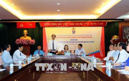 Phó Chủ tịch thường trực UBND Thành phố Hồ Chí Minh Lê Thanh Liêm phát biểu tại buổi đối thoại. Ảnh: Thanh Vũ-TTXVN