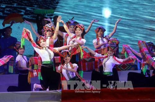 Các tiết mục biểu diễn tại Lễ khai mạc. Ảnh: Thế Duyệt – TTXVN