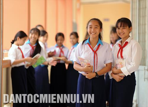 Nữ sinh dân tộc Khmer Trường Phổ thông Dân tộc nội trú THCS An Biên