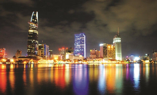 Thành phố Hồ Chí Minh hiện là đô thị đặc biệt, một trung tâm lớn về kinh tế, văn hóa, giáo dục - đào tạo, khoa học - công nghệ, đầu mối giao lưu và hội nhập quốc tế