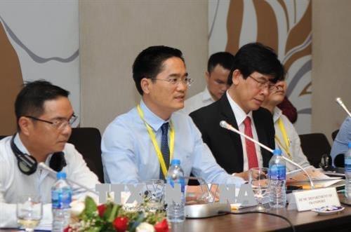 Ông Trần Quang Lâm, Phó giám đốc Sở Giao thông Vận tải Thành phố Hồ Chí Minh phát biểu tại buổi thảo luận. Ảnh: Hoàng Hải-TTXVN Ông Trần Quang Lâm, Phó giám đốc Sở Giao thông Vận tải Thành phố Hồ Chí Minh phát biểu tại buổi thảo luận. Ảnh: Hoàng Hải-TTXVN