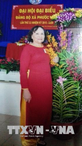 Bà Nguyễn Ngọc Huệ tích cực tham gia các hoạt động xã hội tại địa phương. Ảnh: TTXVN phát Bà Nguyễn Ngọc Huệ tích cực tham gia các hoạt động xã hội tại địa phương. Ảnh: TTXVN phát