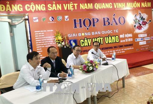 Ban tổ chức giới thiệu về giải tại buổi họp báo. Ảnh: Quang Nhựt – TTXVN