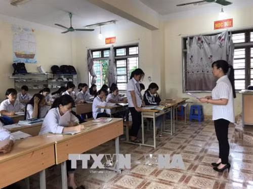 Giờ học của các em trường Trung học phổ thông dân tộc nội trú tỉnh Sơn La. Ảnh: Hữu Quyết - TTXVN