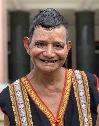 Nghệ nhân Đinh Rung. Ảnh: M.C Nghệ nhân Đinh Rung. Ảnh: M.C