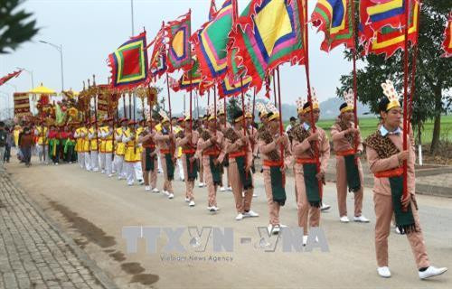 Nghi lễ rước kiệu tại lễ hội. Ảnh: Trung Kiên - TTXVN Nghi lễ rước kiệu tại lễ hội. Ảnh: Trung Kiên - TTXVN