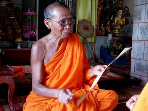 Hướng dẫn cách chọn lá buông. Hướng dẫn cách chọn lá buông.