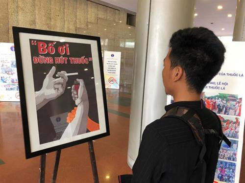 Nhiều tác phẩm đạt giải được trưng bày tại Lễ trao giải ngày 15/6. Ảnh: chinhphu.vn Nhiều tác phẩm đạt giải được trưng bày tại Lễ trao giải ngày 15/6. Ảnh: chinhphu.vn