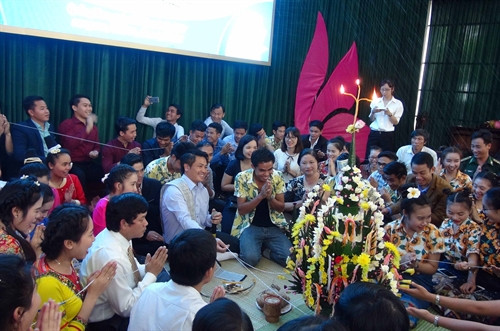 Sinh viên Lào tại Quảng Nam đón Tết Bunpimay.