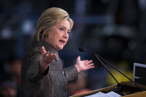 Trong ảnh (tư liệu): Bà Hillary Clinton phát biểu tại Detroit, Michigan ngày 4/3. AFP/TTXVN