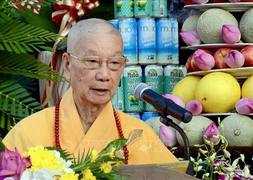 Hòa thượng Thích Trí Quảng, Phó Pháp chủ kiêm Giám luật Hộị đồng Chứng minh Giáo hội Phật giáo Việt Nam, Chủ tịch Hội đồng Trị sự Giáo hội Phật giáo Việt Nam Thành phố Hồ Chí Minh tuyên đọc Thông điệp Đại lễ Phật đản của Đại lão Hòa thượng Pháp chủ Giáo hội Phật giáo Việt Nam. Ảnh: Xuân Khu - TTXVN Hòa thượng Thích Trí Quảng, Phó Pháp chủ kiêm Giám luật Hộị đồng Chứng minh Giáo hội Phật giáo Việt Nam, Chủ tịch Hội đồng Trị sự Giáo hội Phật giáo Việt Nam Thành phố Hồ Chí Minh tuyên đọc Thông điệp Đại lễ Phật đản của Đại lão Hòa thượng Pháp chủ Giáo hội Phật giáo Việt Nam. Ảnh: Xuân Khu - TTXVN