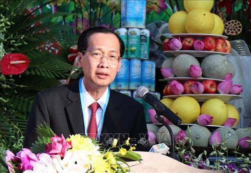 Ông Lê thanh Liêm, Phó Chủ tịch Thường trực UBND Thành phố Hồ Chí Minh đọc diễn văn chúc mừng. Ảnh: Xuân Khu - TTXVN Ông Lê thanh Liêm, Phó Chủ tịch Thường trực UBND Thành phố Hồ Chí Minh đọc diễn văn chúc mừng. Ảnh: Xuân Khu - TTXVN