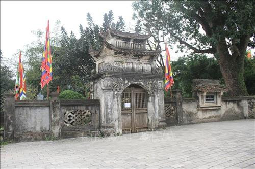 Khu di tích lịch sử văn hóa Cố đô Hoa Lư, tỉnh Ninh Bình tạm dừng đón khách. Ảnh: Thùy Dung - TTXVN Khu di tích lịch sử văn hóa Cố đô Hoa Lư, tỉnh Ninh Bình tạm dừng đón khách. Ảnh: Thùy Dung - TTXVN