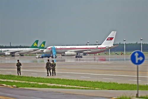 Máy bay của Air Koryo, Triều Tiên sau khi hạ cánh khẩn cấp xuống sân bay quốc tế ở Thẩm Dương. THX/TTXVN
