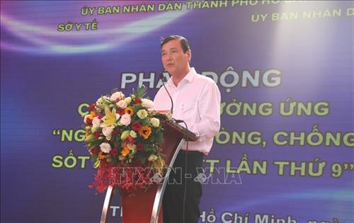 Ông Nguyễn Hữu Hưng, Phó giám đốc Sở Y tế Thành phố Hồ Chí Minh kêu gọi người dân cùng chung tay phòng chống sốt xuất huyết. Ảnh: Đinh Hằng – TTXVN