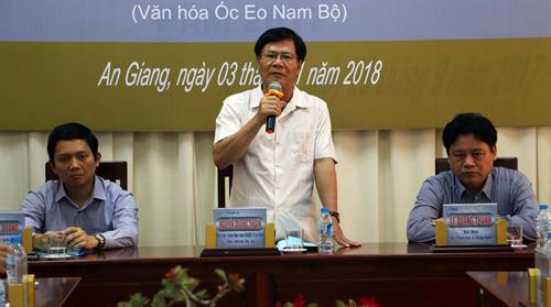 Nền văn hóa Óc Eo hình thành cách đây hai thiên niên kỷ trên vùng đất Tây Nam Bộ đã đánh dấu một bước phát triển của văn minh nhân loại ở khu vực Đông Nam Á. Ảnh: Công Mạo -TTXVN Giáo sư, Tiến sỹ Nguyễn Quang Thuấn, Chủ tịch Viện Hàn lâm Khoa học Xã hội Viết Nam phát biểu tại buổi hội thảo. Ảnh: Công Mạo -TTXVN Các đại biểu xem các hiện vật Óc Eo được trưng bày tại Nhà trưng bày Di tích Văn Hóa Óc Eo, thị trấn Óc Eo, huyện Thoại Sơn, tỉnh An Giang. Ảnh: Công Mạo-TTXVN Điểm khai quật tại chùa Linh Sơn-thuộc Khu di tích Óc Eo, tại ấp Trung Sơn, thị trấn Óc Eo, huyện Thoại Sơn, tỉnh An Giang. Ảnh: Công Mạo-TTXVN Nền văn hóa Óc Eo hình thành cách đây hai thiên niên kỷ trên vùng đất Tây Nam Bộ đã đánh dấu một bước phát triển của văn minh nhân loại ở khu vực Đông Nam Á. Ảnh: Công Mạo -TTXVN Giáo sư, Tiến sỹ Nguyễn Quang Thuấn, Chủ tịch Viện Hàn lâm Khoa học Xã hội Viết Nam phát biểu tại buổi hội thảo. Ảnh: Công Mạo -TTXVN Các đại biểu xem các hiện vật Óc Eo được trưng bày tại Nhà trưng bày Di tích Văn Hóa Óc Eo, thị trấn Óc Eo, huyện Thoại Sơn, tỉnh An Giang. Ảnh: Công Mạo-TTXVN Điểm khai quật tại chùa Linh Sơn-thuộc Khu di tích Óc Eo, tại ấp Trung Sơn, thị trấn Óc Eo, huyện Thoại Sơn, tỉnh An Giang. Ảnh: Công Mạo-TTXVN