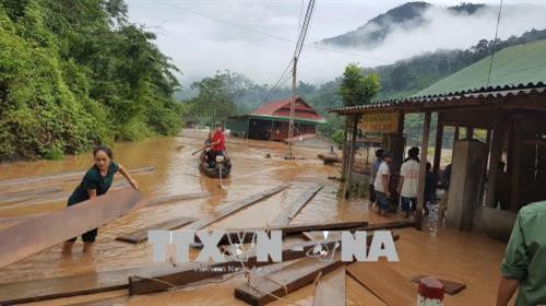 Nhiều bản làng ở huyện Kỳ Sơn, Nghệ An bị ngập lụt nặng. Ảnh: Duy Khánh - TTXVN Nhiều bản làng ở huyện Kỳ Sơn, Nghệ An bị ngập lụt nặng. Ảnh: Duy Khánh - TTXVN