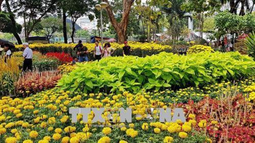 Hàng trăm loại hoa nhiều màu sắc tại một Hội Hoa Xuân Thành phố Hồ Chí Minh 2018. Ảnh: Thế Anh - TTXVN Hàng trăm loại hoa nhiều màu sắc tại một Hội Hoa Xuân Thành phố Hồ Chí Minh 2018. Ảnh: Thế Anh - TTXVN