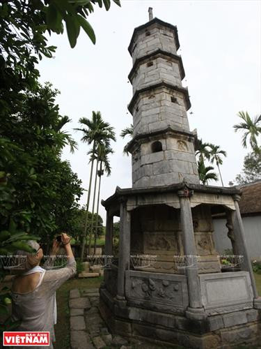 Bút Tháp cổ tự ảnh 2