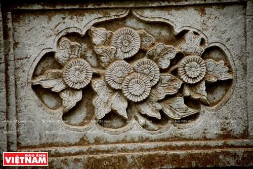 Bút Tháp cổ tự ảnh 12