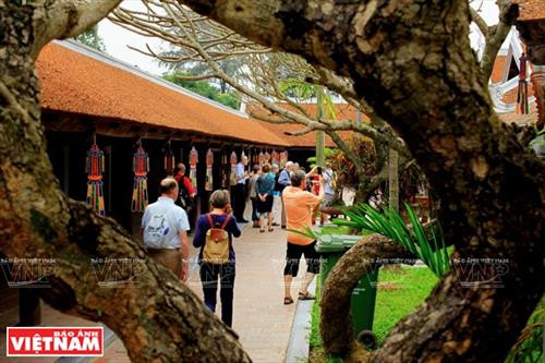 Bút Tháp cổ tự ảnh 5