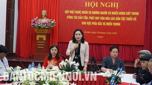 Thứ trưởng Bộ Văn hóa - Thể thao và Du lịch Trịnh Thị Thủy phát biểu tại Hội nghị. Ảnh: Nam Sương