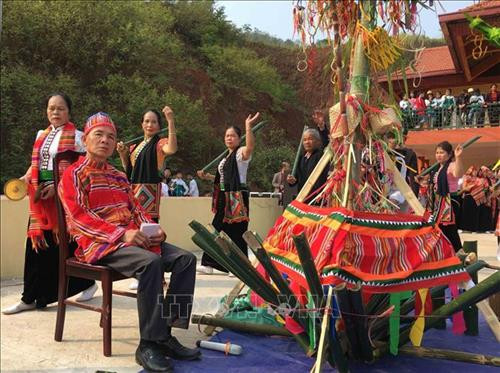 Lễ hội cầu mưa - văn hóa tín ngưỡng đặc sắc của người Thái trắng Sơn La ảnh 3 Lễ hội cầu mưa - văn hóa tín ngưỡng đặc sắc của người Thái trắng Sơn La ảnh 3