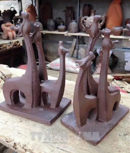 Người tiếp lửa cho gốm sành Hương Canh ảnh 3