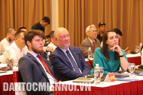 Các đại biểu tham dự hội thảo. Ảnh: Phan Đức - TTXVN