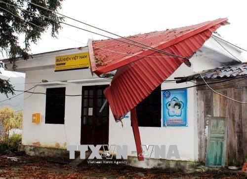 Mưa đá kèm theo lốc xoáy gây tốc mái một số công trình của huyện Mèo Vạc, tỉnh Hà Giang. Ảnh: Minh Đức - TTXVN phát Mưa đá kèm theo lốc xoáy gây tốc mái một số công trình của huyện Mèo Vạc, tỉnh Hà Giang. Ảnh: Minh Đức - TTXVN phát