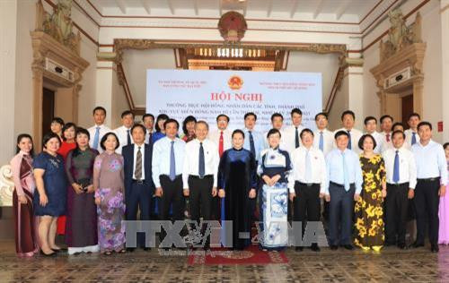 Chủ tịch Quốc hội Nguyễn Thị Kim Ngân chụp ảnh lưu niệm với các đại biểu tại Hội nghị. Ảnh: Trọng Đức - TTXVN. Chủ tịch Quốc hội Nguyễn Thị Kim Ngân chụp ảnh lưu niệm với các đại biểu tại Hội nghị. Ảnh: Trọng Đức - TTXVN.