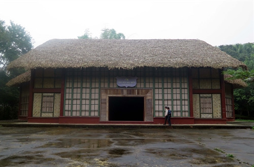 Ngôi nhà diễn ra Đại hội Đại biểu toàn quốc lần thứ II của Đảng ở xã Kim Bình, huyện Chiêm Hóa, tỉnh Tuyên Quang. Ảnh: Quang Đán- TTXVN