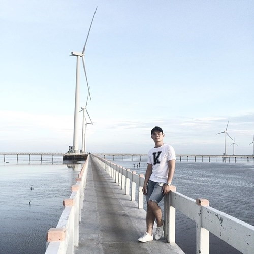 Đến Bạc Liêu ngắm “cánh đồng quạt gió” đẹp như trời Tây ảnh 3