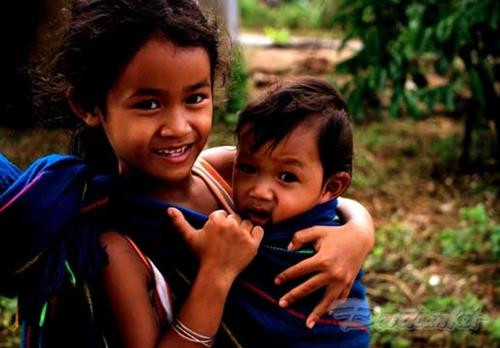 Những đứa trẻ K'Ho ở Bảo Lộc, Lâm Đồng. Ảnh: daidoanket.vn Những đứa trẻ K'Ho ở Bảo Lộc, Lâm Đồng. Ảnh: daidoanket.vn