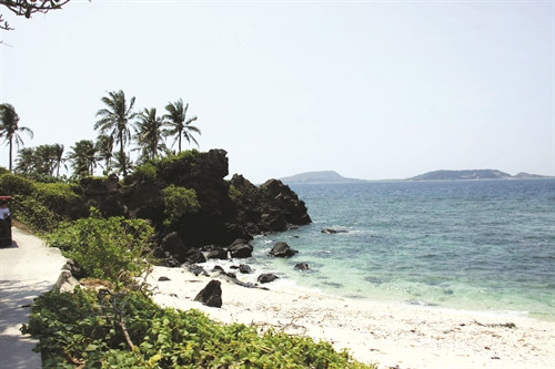 Xã đảo An Bình thuộc huyện Lý sơn (Quảng Ngãi) có diện tích gần 70 ha Xã đảo An Bình thuộc huyện Lý sơn (Quảng Ngãi) có diện tích gần 70 ha