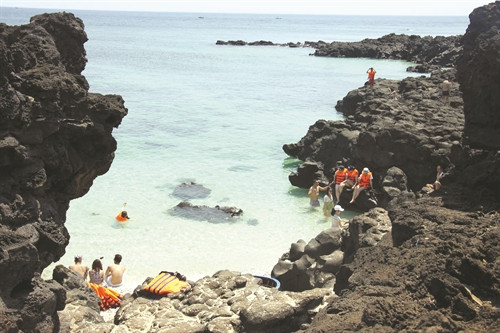 Một góc biển nhìn từ đảo An Bình Một góc biển nhìn từ đảo An Bình