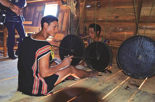 Chiêng Tha - báu vật của người Brâu ở Kon Tum ảnh 1 Chiêng Tha - báu vật của người Brâu ở Kon Tum ảnh 1