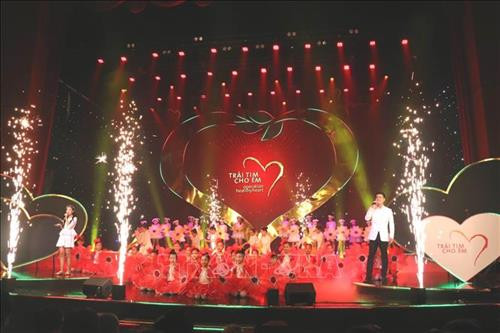 Chương trình biểu diễn nghệ thuật tại Gala. Ảnh: Xuân Khu-TTXVN Chương trình biểu diễn nghệ thuật tại Gala. Ảnh: Xuân Khu-TTXVN