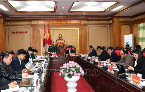 Phó Chủ tịch Quốc hội Đỗ Bá Tỵ phát biểu tại buổi làm việc với lãnh đạo chủ chốt tỉnh Hà Giang. Ảnh: Minh Tâm-TTXVN Phó Chủ tịch Quốc hội Đỗ Bá Tỵ phát biểu tại buổi làm việc với lãnh đạo chủ chốt tỉnh Hà Giang. Ảnh: Minh Tâm-TTXVN