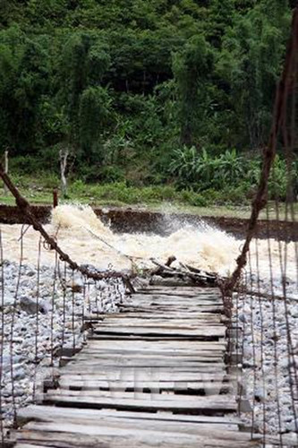 Phập phồng nỗi lo cầu treo dân sinh xuống cấp ảnh 1